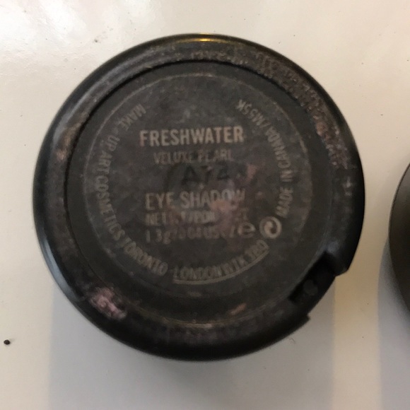 MAC eyeshadows - Picture 3 of 5